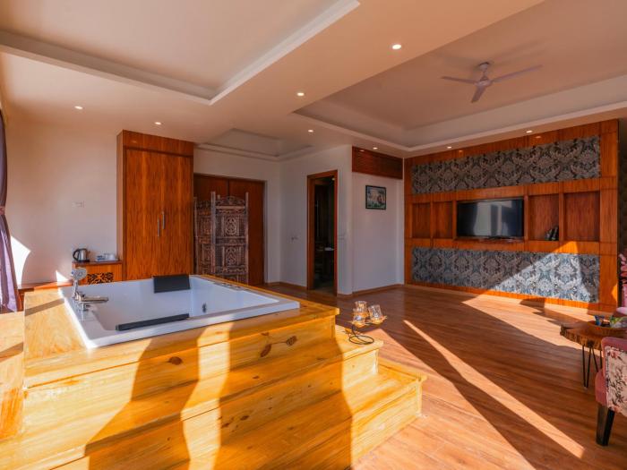 moustache select manali