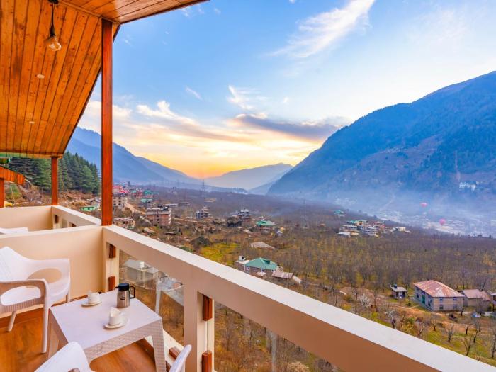 moustache select manali