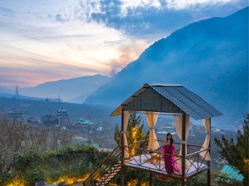 moustache select manali