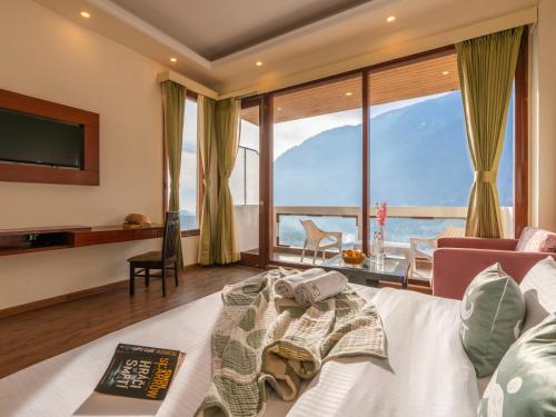 moustache select manali