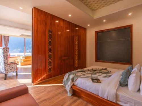 moustache select manali