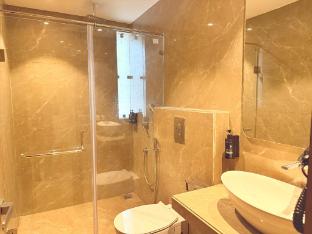 lush premier hotel