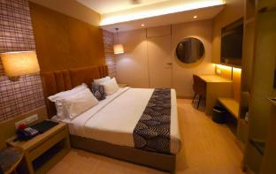 lush premier hotel