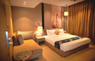 lush premier hotel