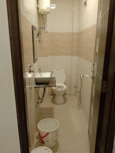 hotel raj deluxe