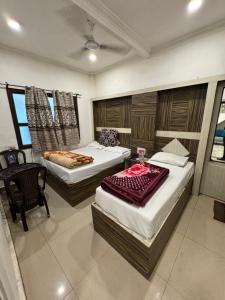 hotel raj deluxe