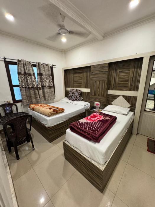 hotel raj deluxe