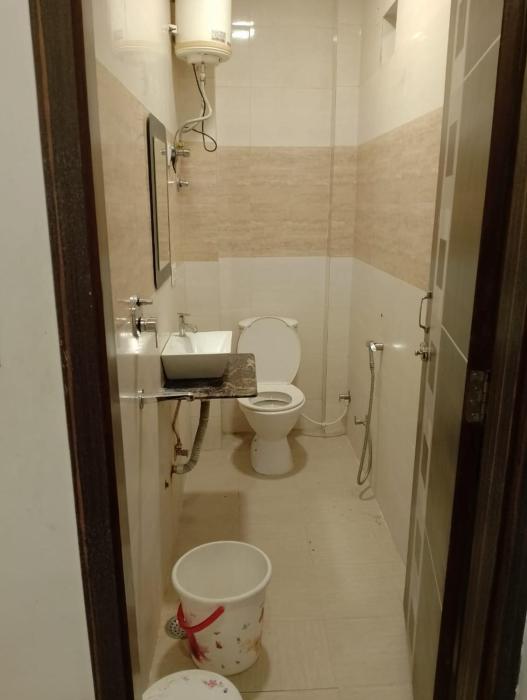 hotel raj deluxe