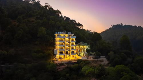 Anji Retreat,,3 star