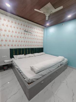 shree gora parvati stay