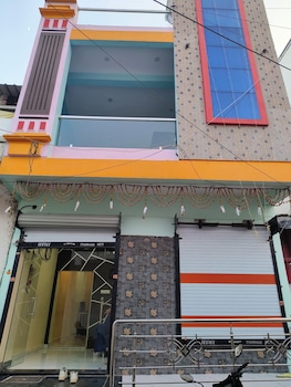 Shree Gora Parvati Stay,,3 star