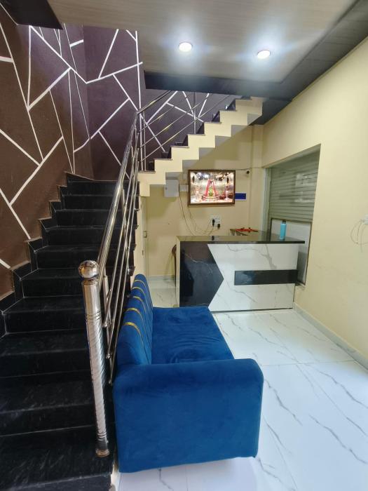 shree gora parvati stay