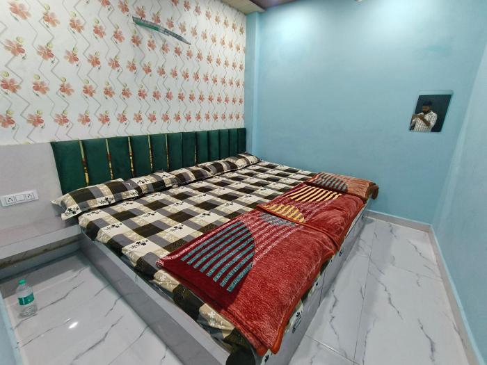 shree gora parvati stay