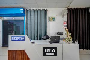 hotel o sector 110 noida formerly luv kush tower bhangel