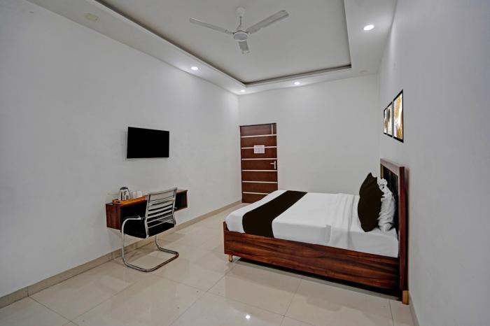 hotel o sector 110 noida formerly luv kush tower bhangel