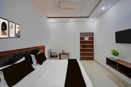 hotel o sector 110 noida formerly luv kush tower bhangel