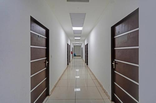 hotel o sector 110 noida formerly luv kush tower bhangel