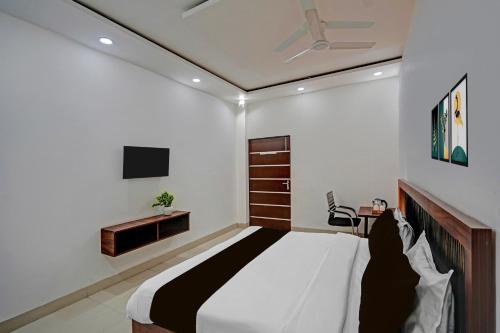 hotel o sector 110 noida formerly luv kush tower bhangel