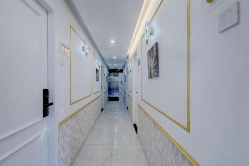 super townhouse passport office saligramam formerly k k nagar residency