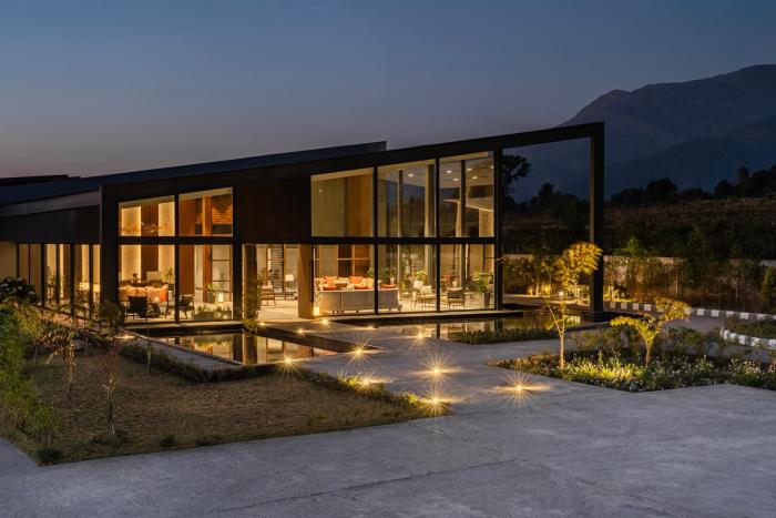 vandhara sarovar premiere jim corbett