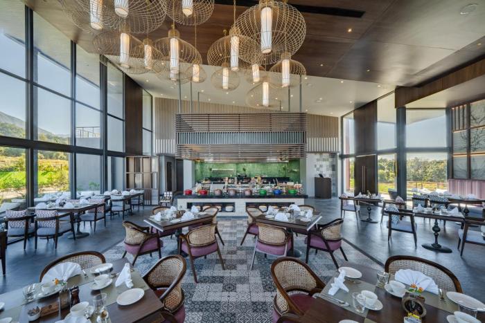 vandhara sarovar premiere jim corbett