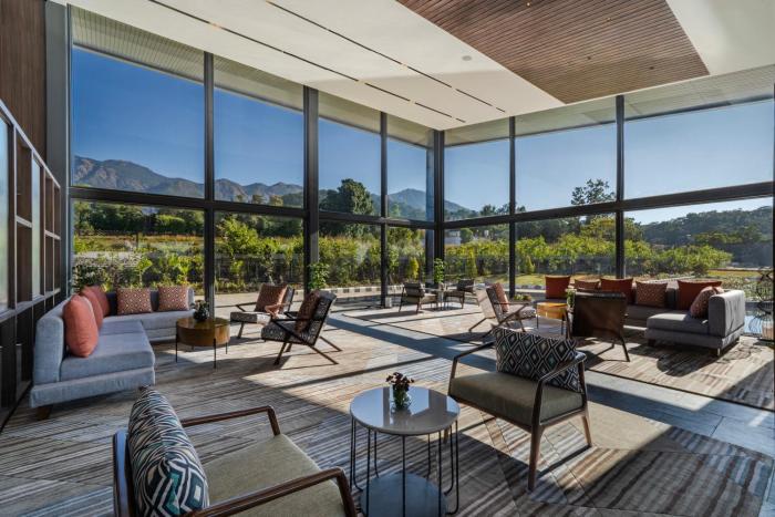 vandhara sarovar premiere jim corbett