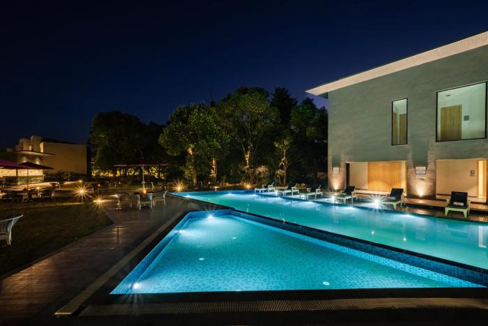 vandhara sarovar premiere jim corbett