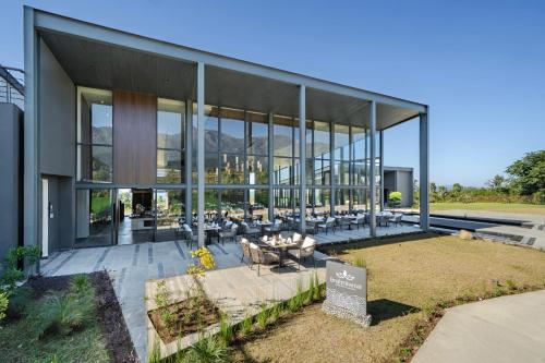 vandhara sarovar premiere jim corbett