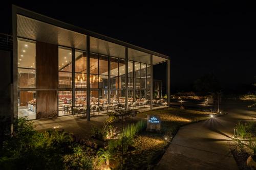 vandhara sarovar premiere jim corbett