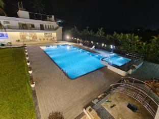 royal garden beach resort