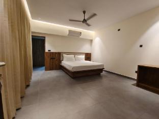royal garden beach resort