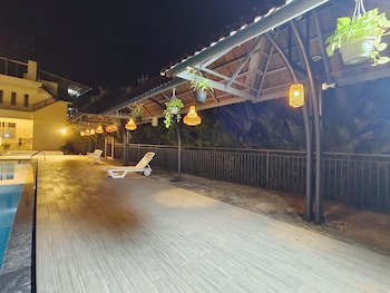 royal garden beach resort