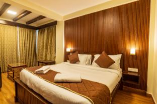 warmth streamside serenity resort