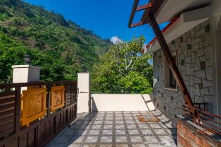 warmth streamside serenity resort