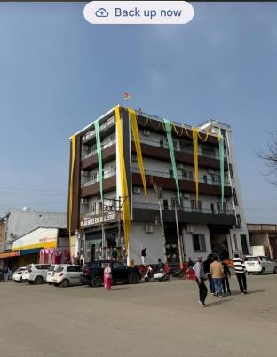 hotel white castle