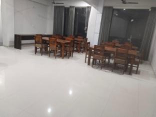 hotel white castle