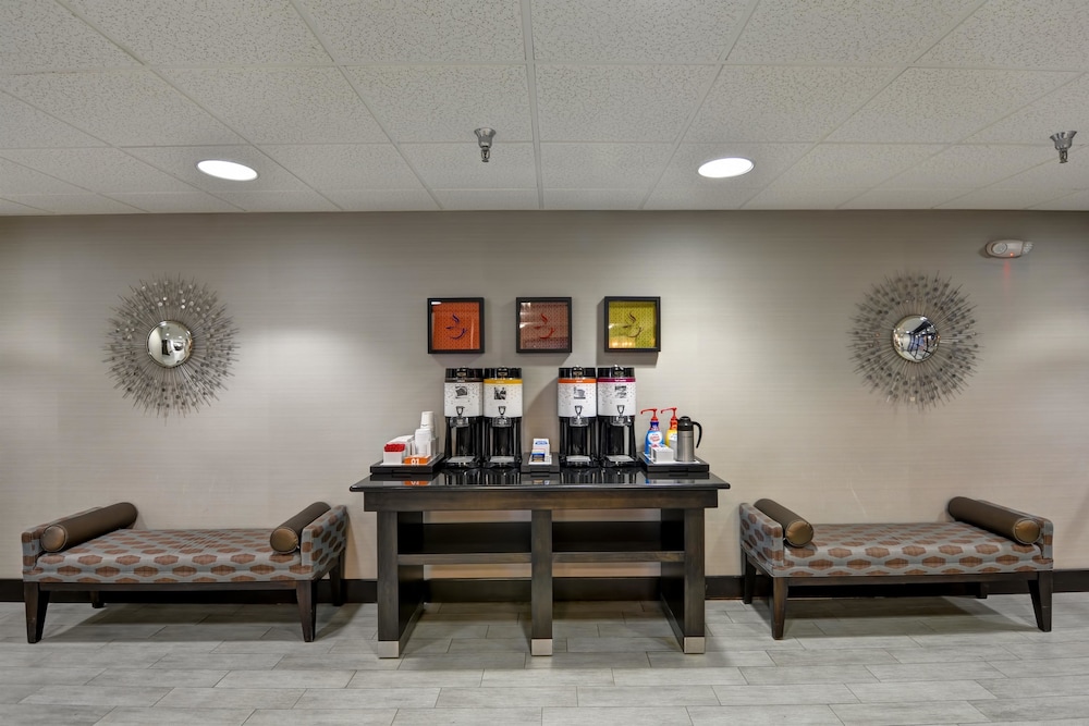 hampton inn state college