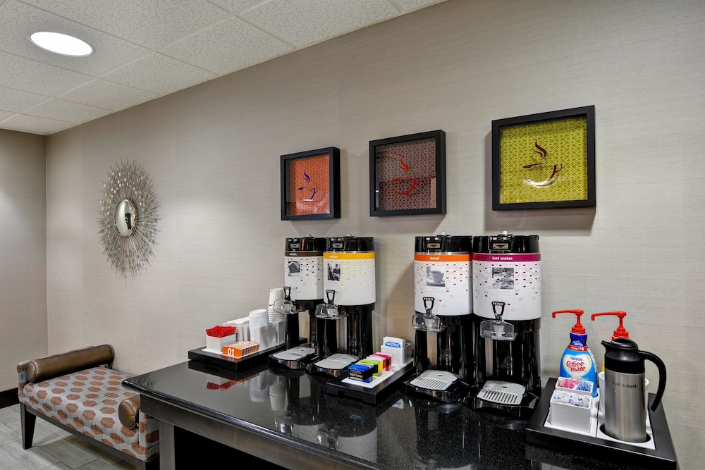 hampton inn state college