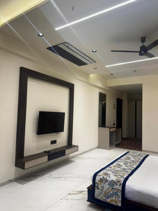 lords swastik studio kodinar