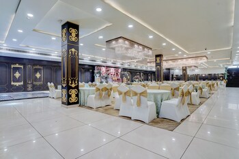 nirvana hotel and banquet