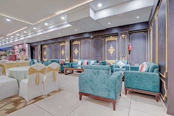 nirvana hotel and banquet