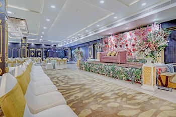 nirvana hotel and banquet