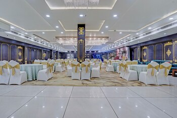 nirvana hotel and banquet
