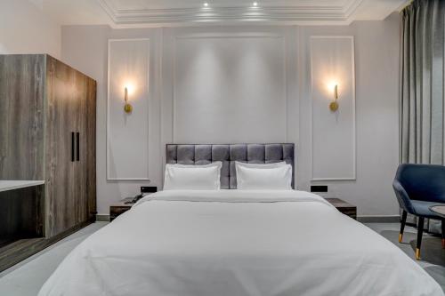 nirvana hotel and banquet
