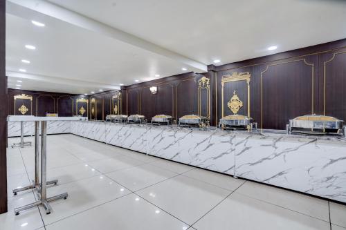 nirvana hotel and banquet