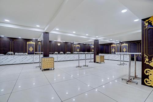 nirvana hotel and banquet
