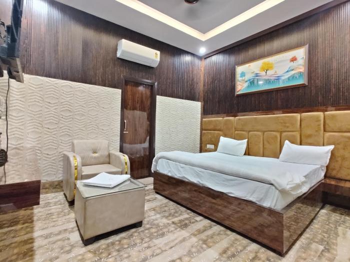 taj pride inn