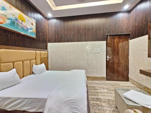 taj pride inn
