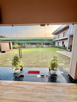 kumar green resort