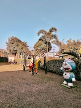 kumar green resort